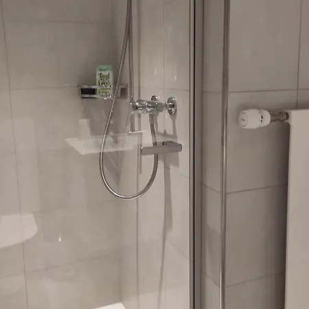 Mayenzett 25, Komplett Renoviert, Vis-a-vis Klinik & Thermalbad * 로이커바드